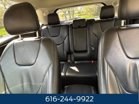 Used 2019 Ford Edge Titanium w/ Cold Weather Package AWD/4WD image 7