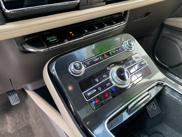 Certified 2023 Lincoln Nautilus Reserve AWD/4WD image 26