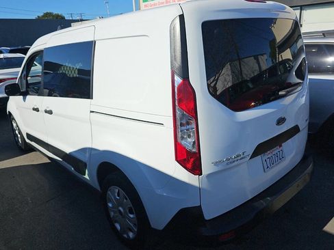 Used 2020 Ford Transit Connect XLT image 4