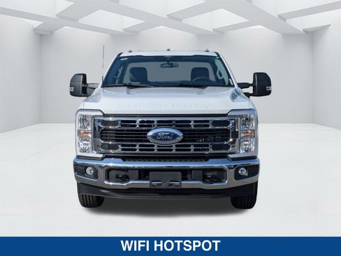New 2025 Ford F350 XL w/ XL Chrome Package image 9