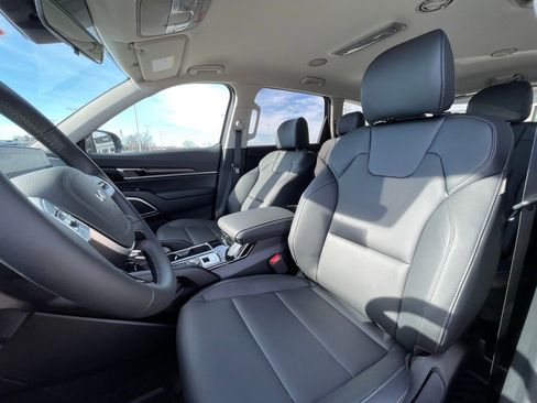 New 2025 Kia Telluride LX image 22