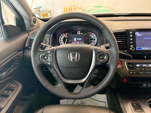 Used 2023 Honda Ridgeline RTL image 11