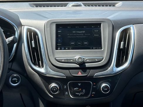 Used 2019 Chevrolet Equinox LT image 22