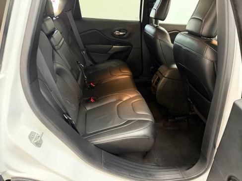 Used 2019 Jeep Cherokee Limited AWD/4WD image 42