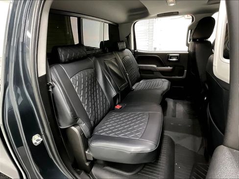Used 2018 GMC Sierra 2500 Denali w/ Duramax Plus Package AWD/4WD image 15