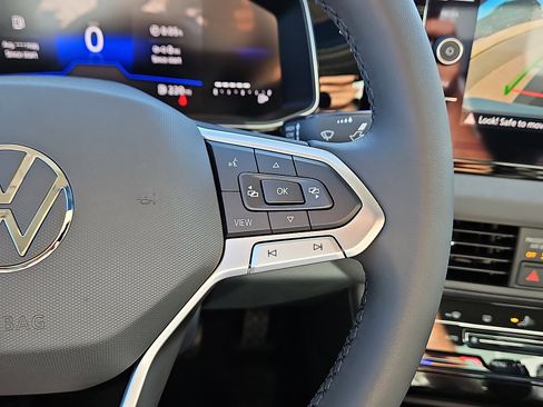 New 2026 Volkswagen Jetta SE image 17