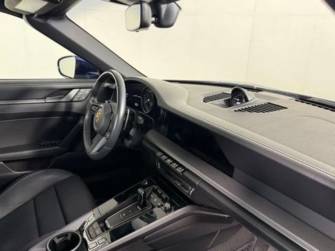 Used 2022 Porsche 911 Carrera 4S AWD/4WD image 32