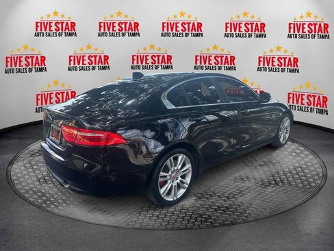 Used 2019 Jaguar XE image 7