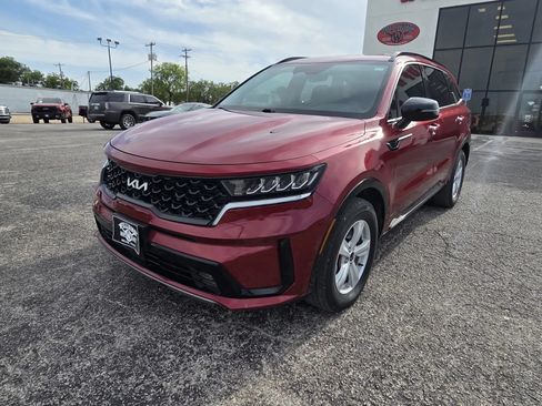 Used 2022 Kia Sorento EX FWD image 3