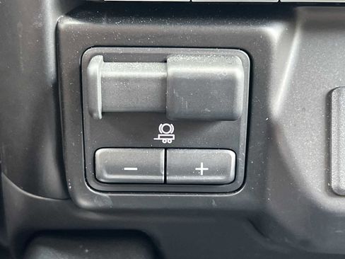 Used 2022 Chevrolet Silverado 2500 LTZ w/ LTZ Plus Package image 7