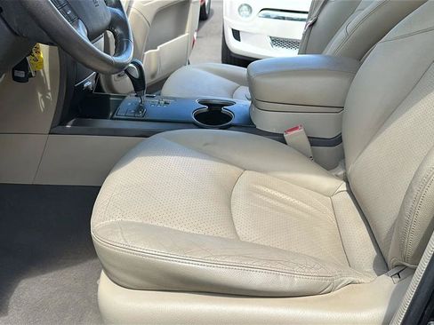 Used 2009 Kia Borrego EX w/ Premium Pkg RWD image 19