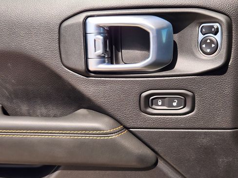 New 2026 Jeep Gladiator Sport image 20