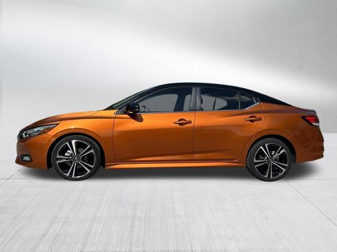 Used 2023 Nissan Sentra SR w/ Electronics Package FWD image 8