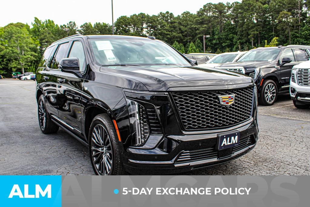 Used 2026 Cadillac Escalade Platinum Sport w/ LPO, Floor Liner Package AWD/4WD image 3