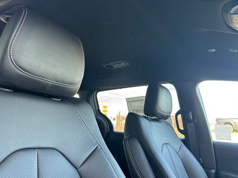 New 2026 Chrysler Voyager LX image 17