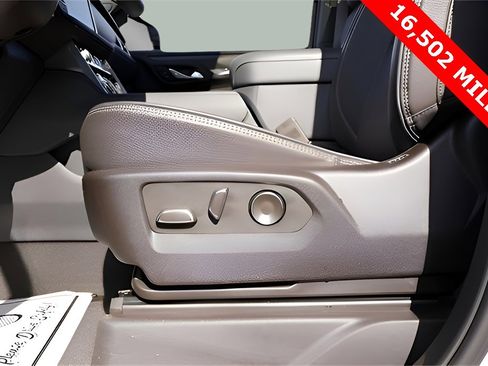 Used 2024 GMC Yukon Denali image 22