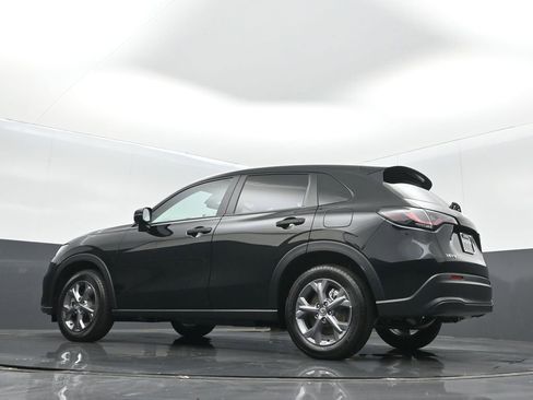 Certified 2026 Honda HR-V LX image 17