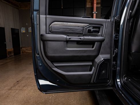 Used 2025 RAM 3500 Limited image 37