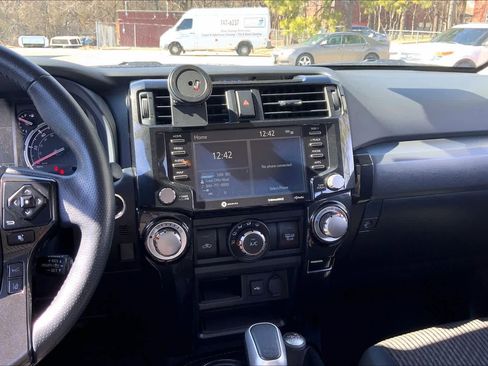 Used 2024 Toyota 4Runner TRD Off-Road image 7