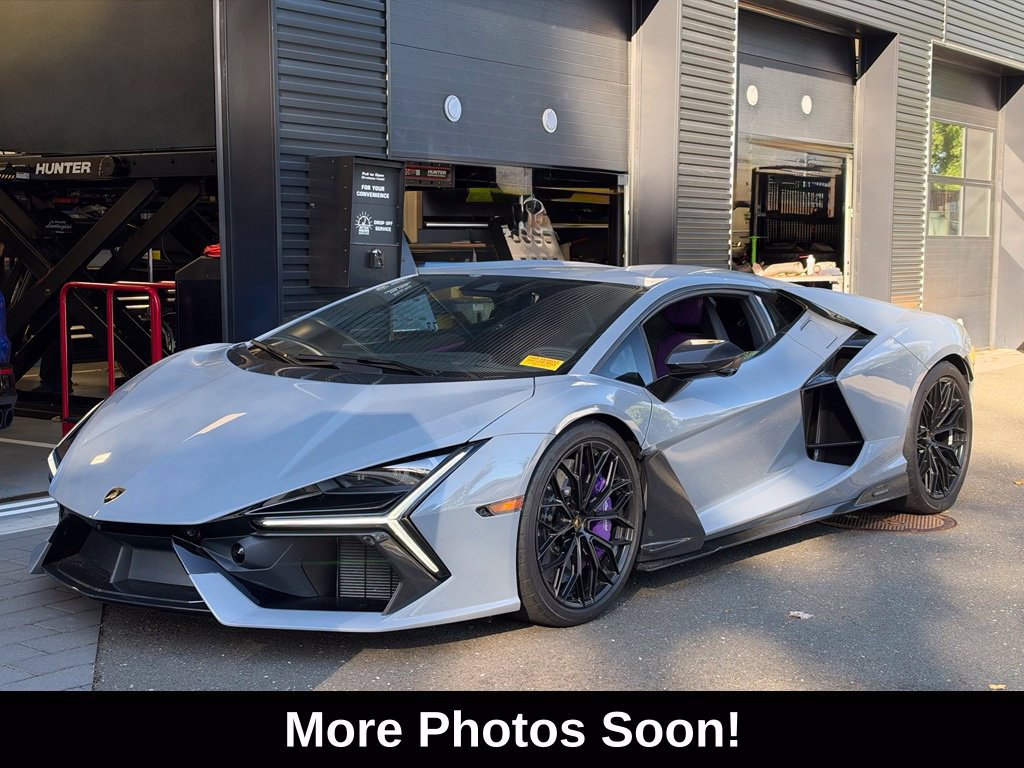 Used 2025 Lamborghini Revuelto AWD/4WD image 1