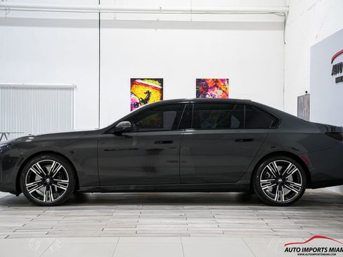 Used 2023 BMW 760i xDrive w/ Executive Package AWD/4WD image 15