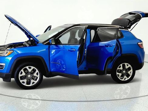 Used 2018 Jeep Compass Limited AWD/4WD image 9