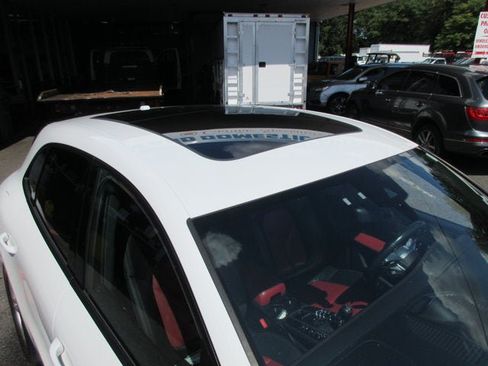 Used 2021 Porsche Macan AWD/4WD image 38
