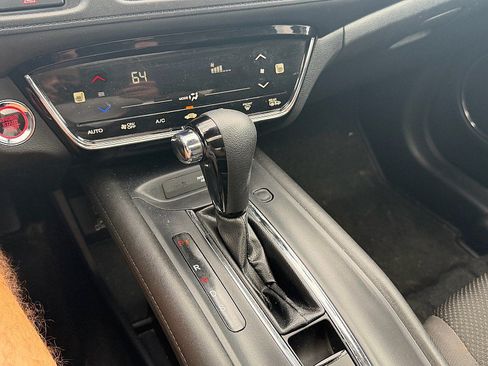 Used 2022 Honda HR-V EX image 15