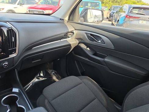 Used 2020 Chevrolet Traverse LS FWD image 9