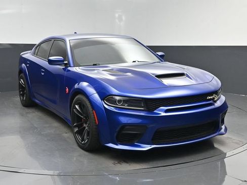 Used 2022 Dodge Charger SRT Hellcat w/ Harman/Kardon Audio Group RWD image 8