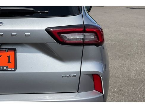 Used 2024 Ford Escape ST-Line image 29