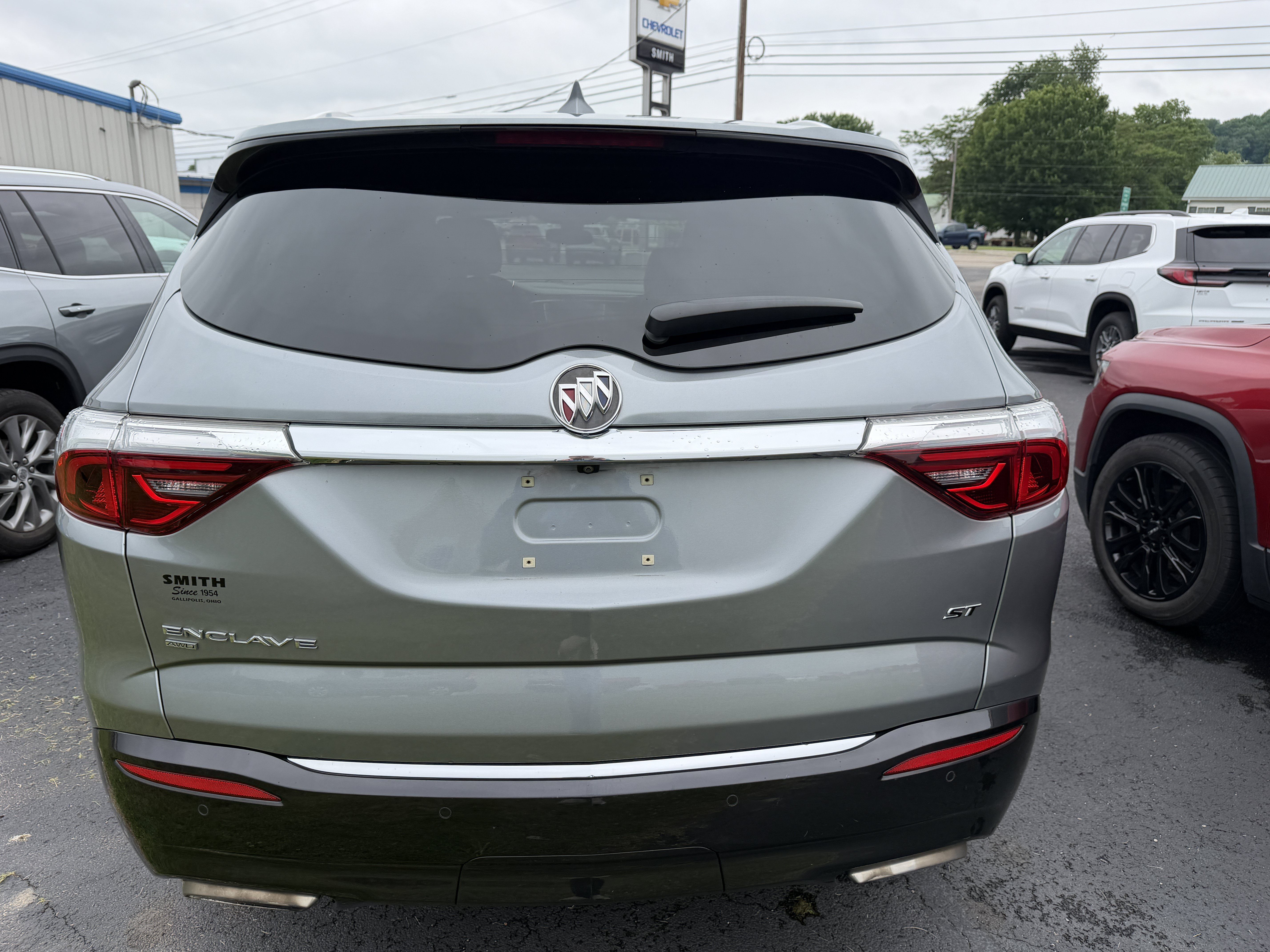 Used 2023 Buick Enclave Essence w/ Experience Buick Package AWD/4WD image 8