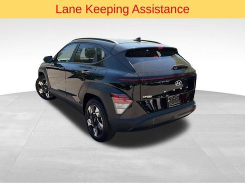 Used 2025 Hyundai Kona SEL FWD image 6