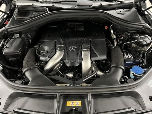 Used 2014 Mercedes-Benz GL 550 4MATIC image 69