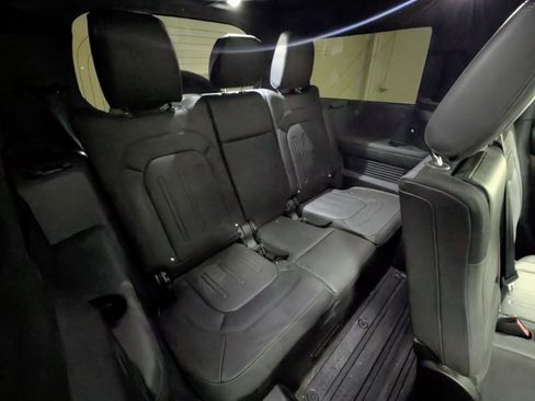 Used 2023 Land Rover Defender 130 X AWD/4WD image 26