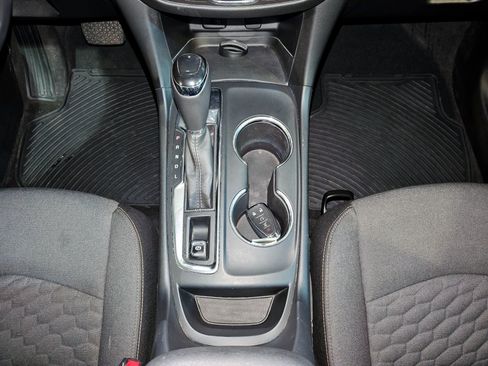 Used 2018 Chevrolet Equinox LT FWD image 37