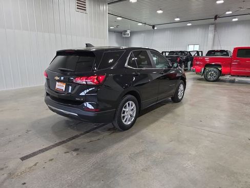 Used 2023 Chevrolet Equinox LT AWD/4WD image 8