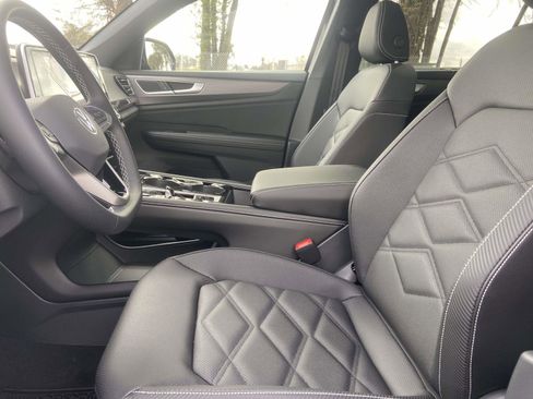 New 2026 Volkswagen Atlas Cross Sport SE AWD/4WD image 17