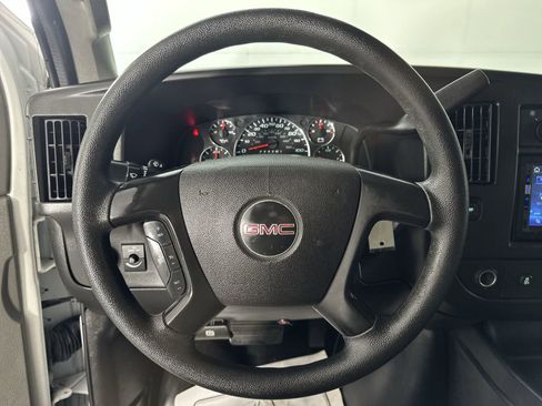 Used 2016 GMC Savana 2500 RWD image 14
