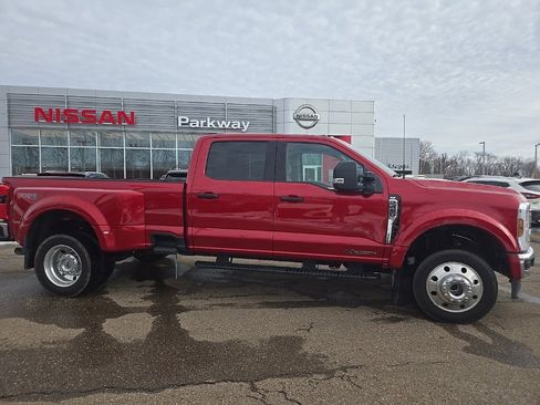 Used 2024 Ford F450 XLT w/ 360-Degree Camera Package image 8