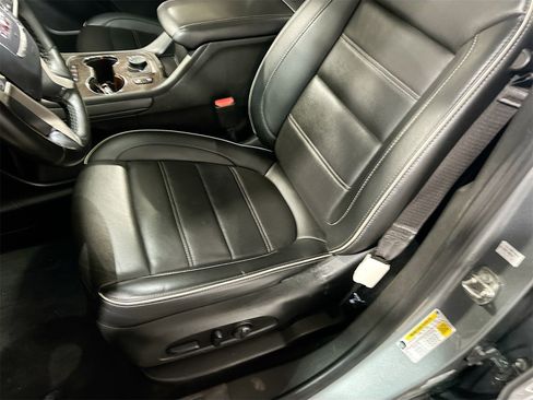 Used 2023 GMC Acadia Denali w/ Denali Technology Package image 20