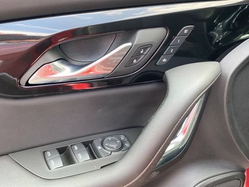 Certified 2024 Chevrolet Blazer Premier w/ Enhanced Convenience Package AWD/4WD image 19