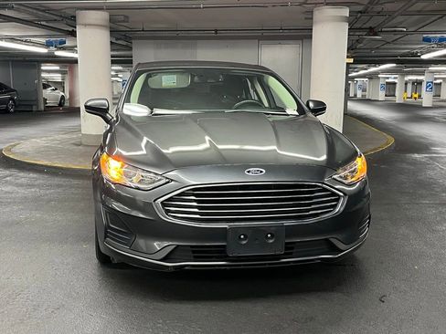 Used 2020 Ford Fusion SE FWD image 29