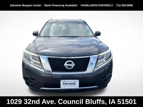 Used 2014 Nissan Pathfinder SV w/ Trailer Tow Package AWD/4WD image 2