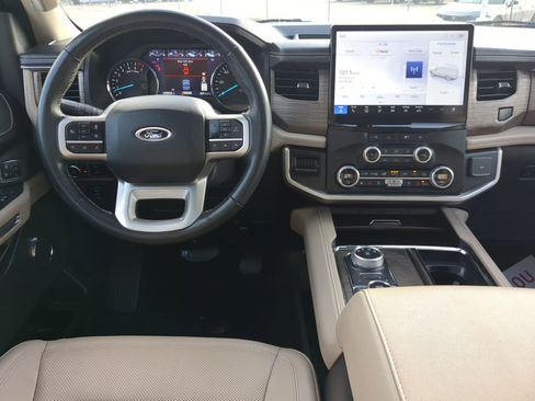 Used 2024 Ford Expedition Max Limited image 29