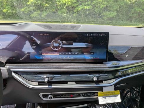 New 2027 BMW X6 xDrive40i w/ Executive Package AWD/4WD image 11