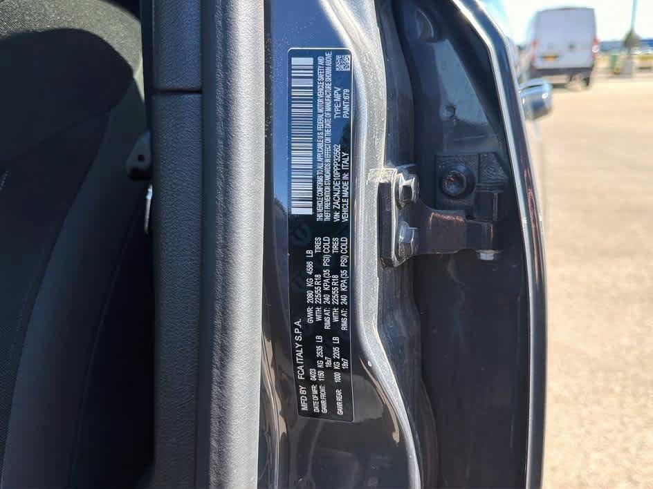 Used 2023 Jeep Renegade Altitude AWD/4WD image 26