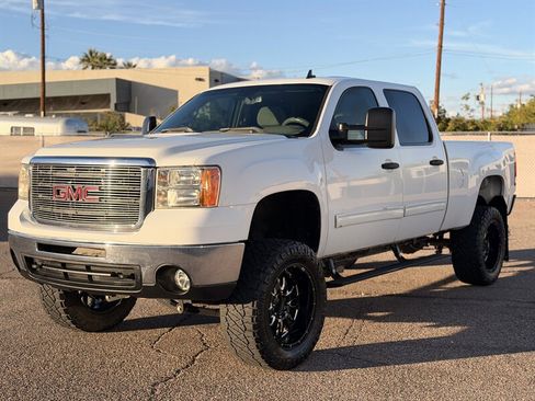 Used 2007 GMC Sierra 2500 SLE w/ SLE2 Preferred Package image 5