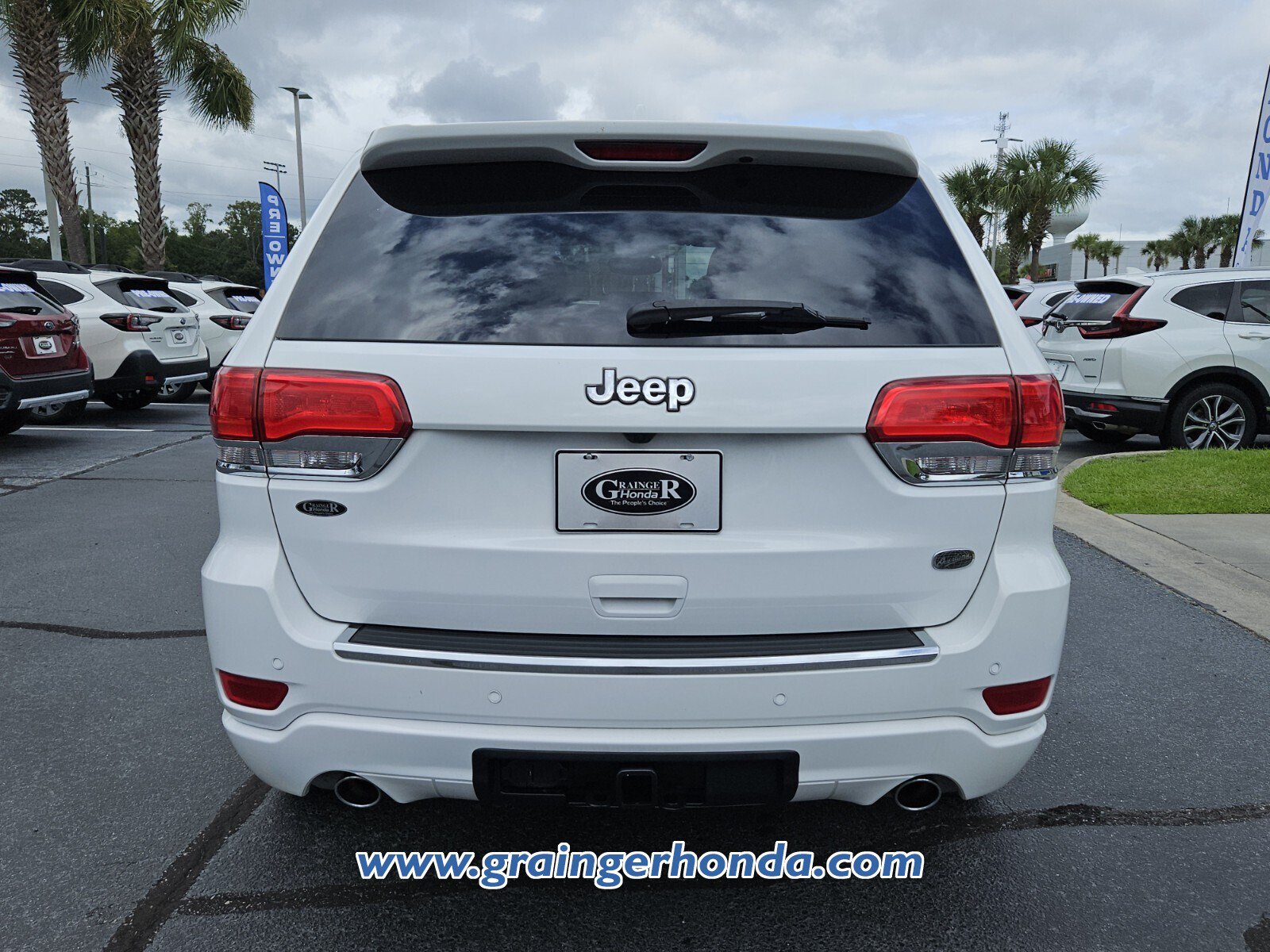 Used 2020 Jeep Grand Cherokee Overland AWD/4WD image 4