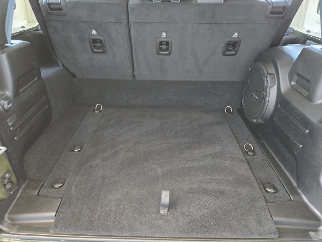 Used 2023 Jeep Wrangler Unlimited Rubicon 4xe AWD/4WD image 35